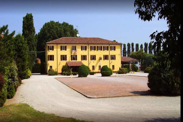Hotel Antico Casale Vigarano Mainarda Exterior photo